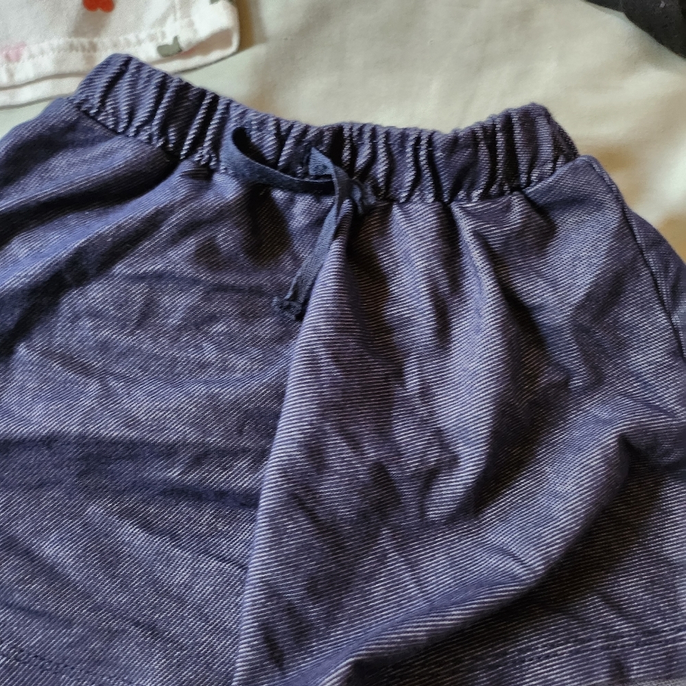 Girls shorts bundle - Picture 3 of 4
